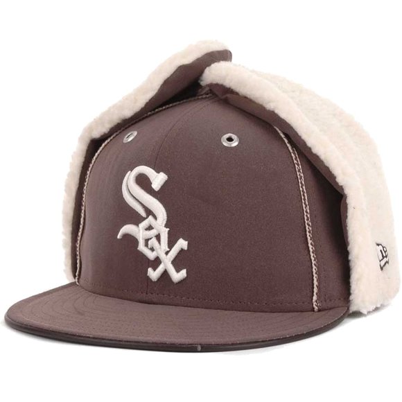 New Era Accessories Nwt Imperfect Chicago White Sox Dog Ear Trapper Suede Fleece Fitted Hat